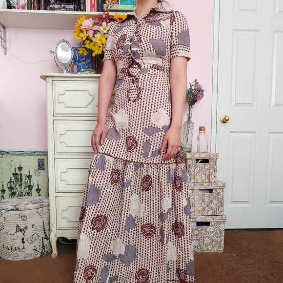Vintage 70s Brown & Grey Rose Floral Maxi Dress - Picture 7 of 8